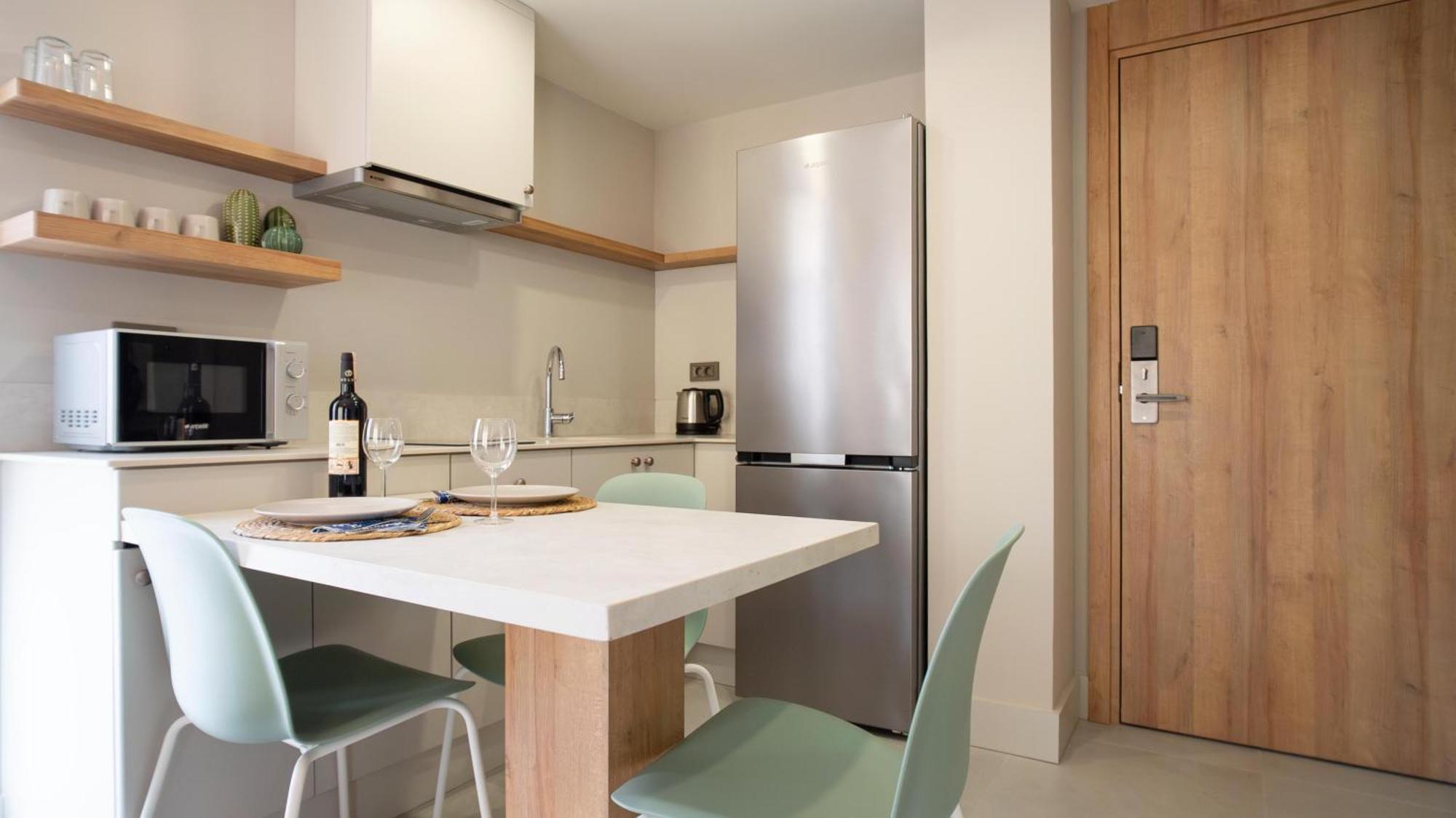 Bomo Suites Анталия Екстериор снимка