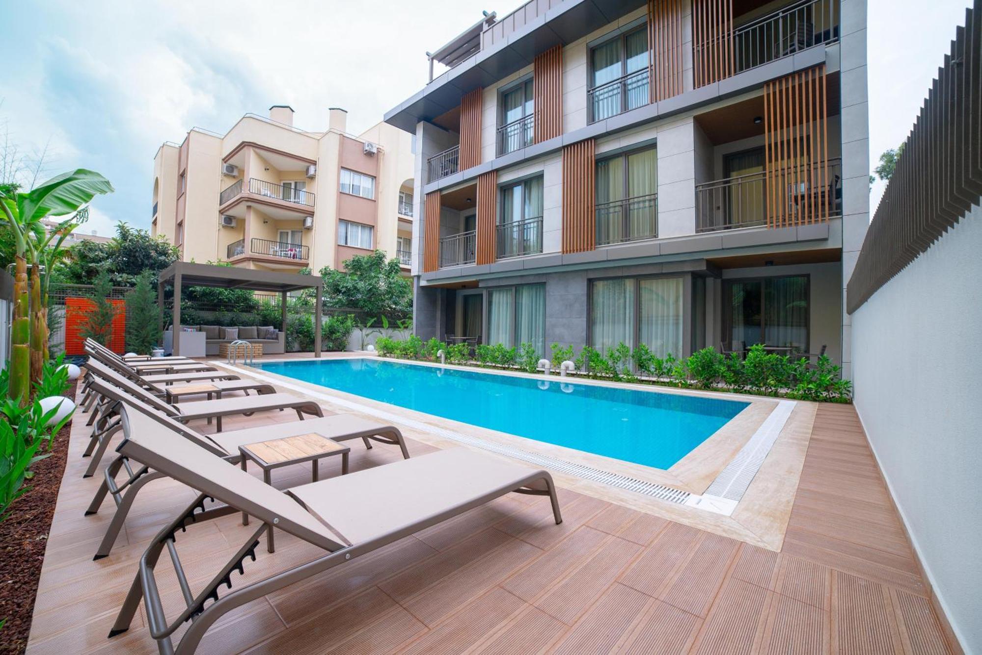 Bomo Suites Анталия Екстериор снимка